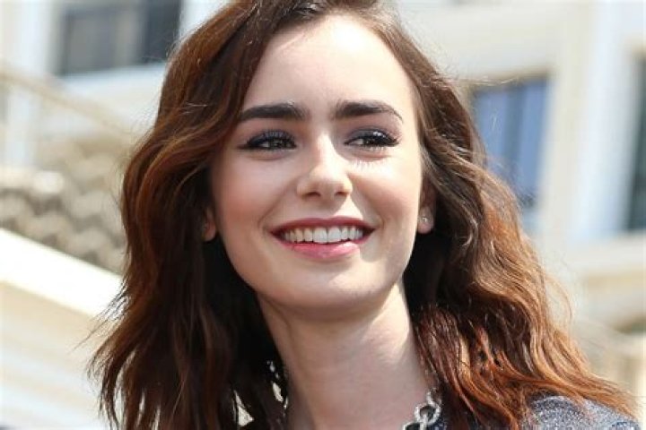 Unveiling Lily Collins' Weight And Height